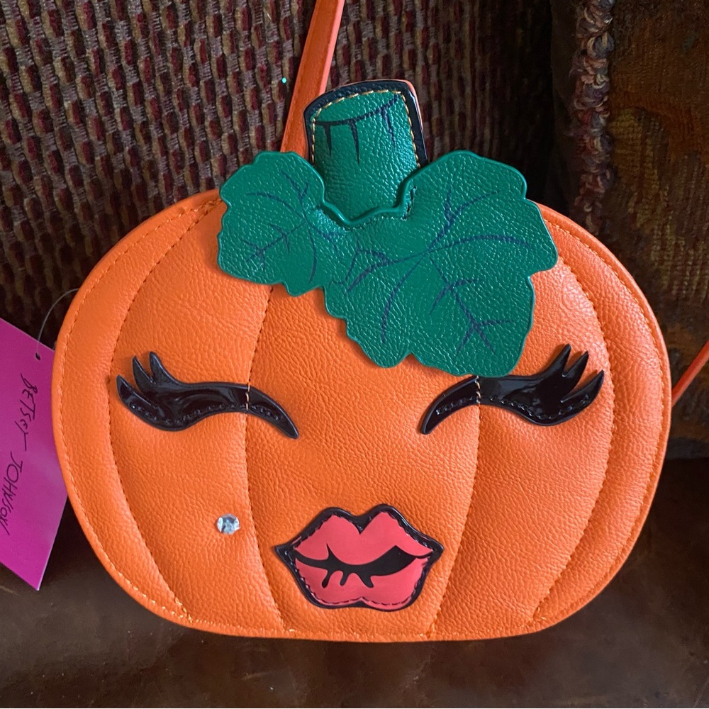 BETSEY JOHNSON Pumpkin Kitsch Orange BM28110" Marylin Monroe Face Bag Purse
